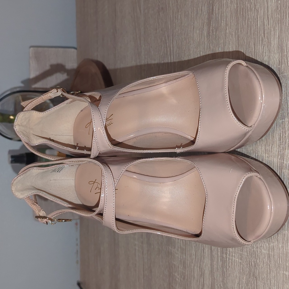New! Thalia Sodi Elegant Nude Peep-Toe Heels Size 10 - Picture 3 of 10